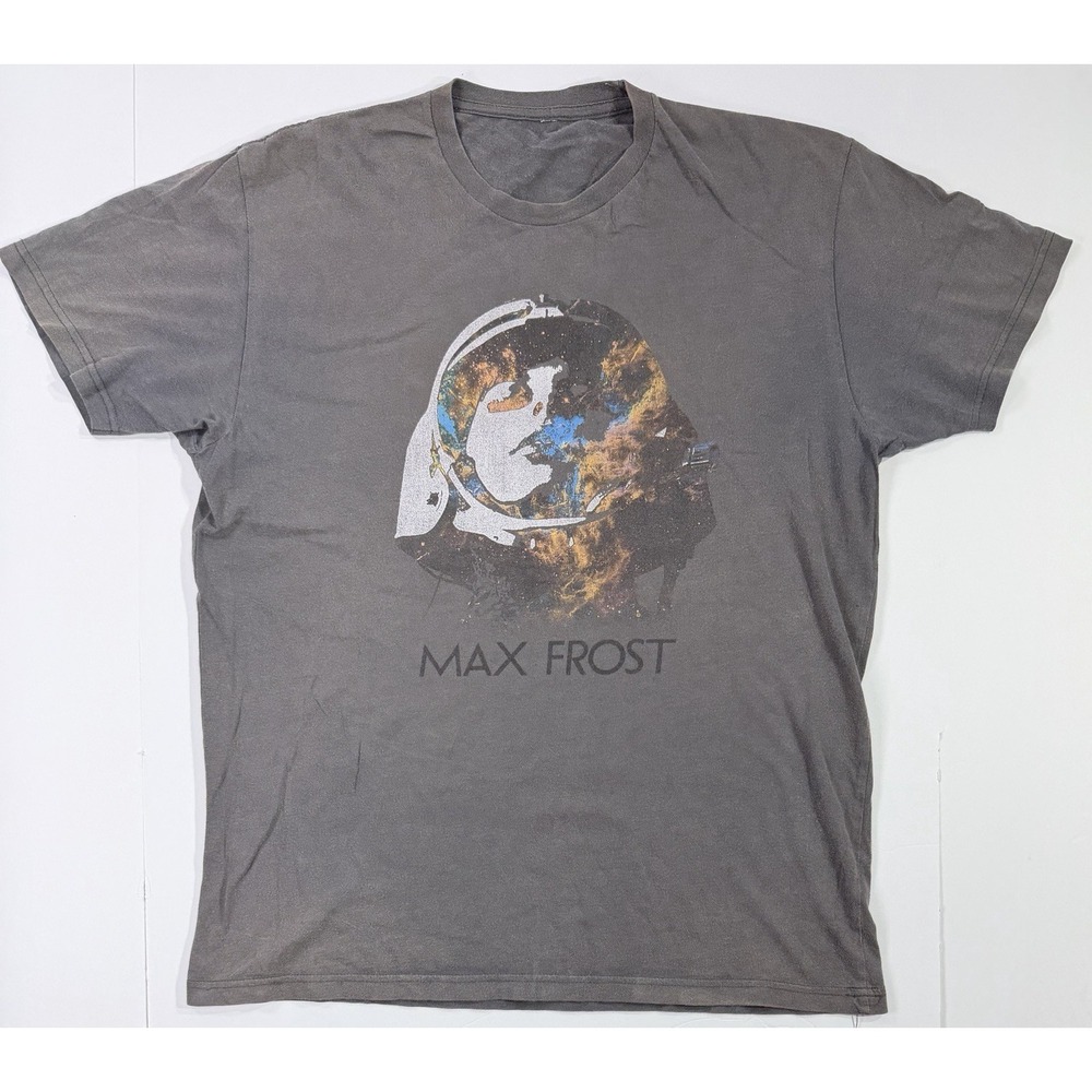 Max Frost Astronaut Graphic T-Shirt Men's XL Gray Indie Pop Space Tee